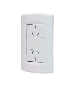 Alternative view of Llave de luz Armada 2 Tomas Sica Life blanco